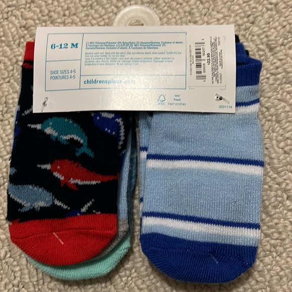NWT -Toddler Fish Themed Ankle Socks with grips on bottom - 6 pairs.  Size 6-12M - Picture 3 of 8